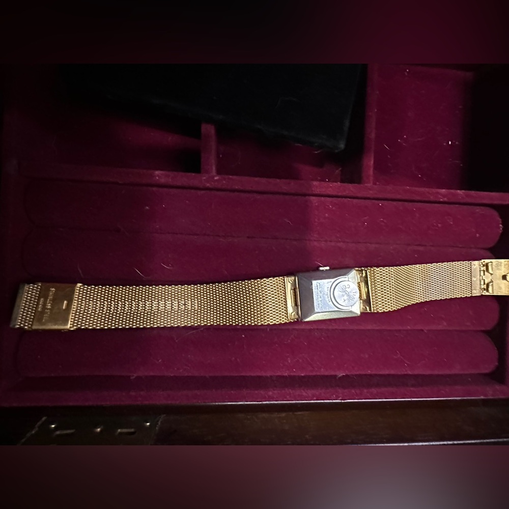 1960s Timex Electric Gold Women's Watch - Vintage - Picture 8 of 10